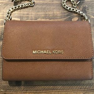 Michale Kors crossbody bag